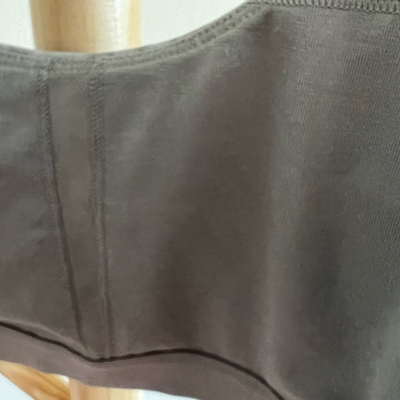Lululemon sports bra. Good used condition. Minor piling. See photos - Picture 7 of 7
